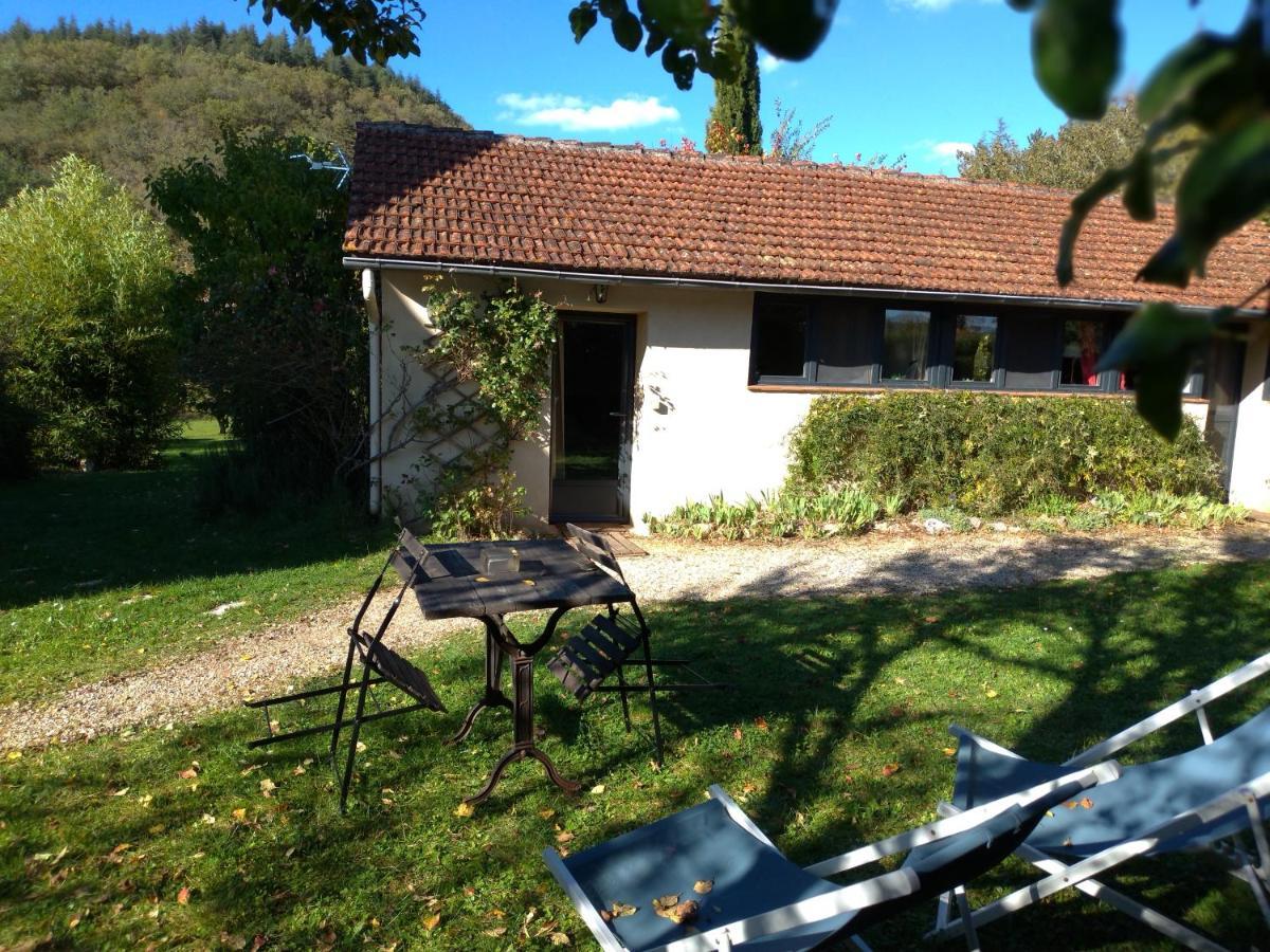 Chambres d'hôtes La Combe de Redoles Tour-de-Faure Exterior foto